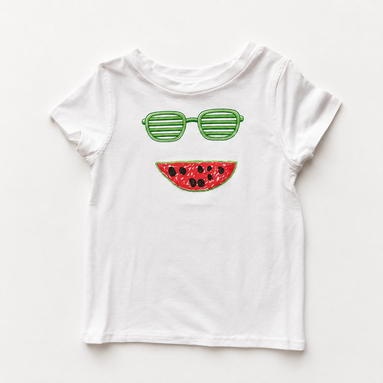 肌にやさしいタグレスTシャツ